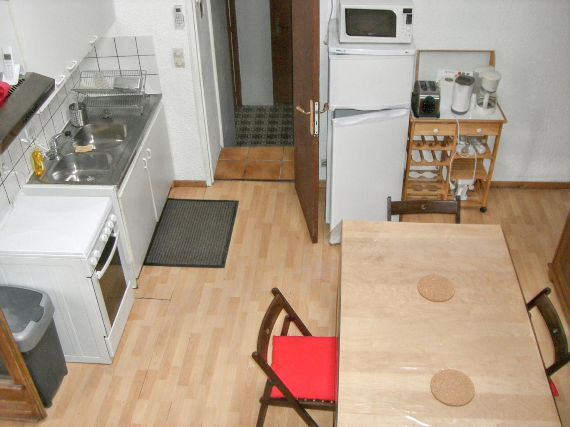 Maison Charmante Avec Terrasse Et Jardin A Noves Exterior foto